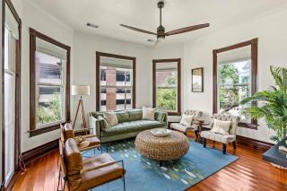 Historic Home | Survivor of 1900 storm - Galveston - 9