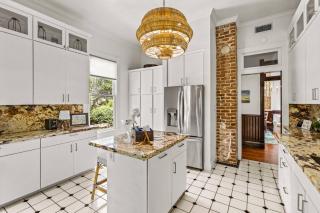 Historic Home | Survivor of 1900 storm - Galveston - 5