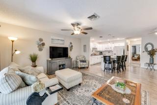 3 Mi to Englewood Beach Cozy Duplex with Lanai! - Englewood - 0