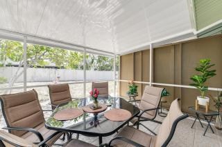 3 Mi to Englewood Beach Cozy Duplex with Lanai! - Englewood - 9