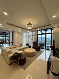Cozy Modern 3BR Penthouse near Burnham with AC Wifi Netflix - Baguio - 0