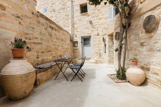 KINI Terra Chios Medieval Stone Home with Parking - - 0