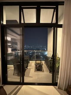 Cozy Modern 3BR Penthouse near Burnham with AC Wifi Netflix - 6