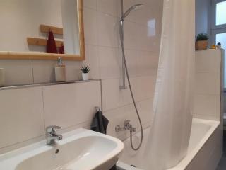 Wohnung im Denkmal, luxuriöse 3 Zimmer und familiengerecht - 8