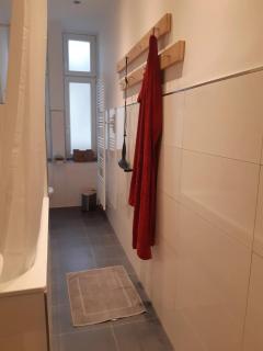 Wohnung im Denkmal, luxuriöse 3 Zimmer und familiengerecht - 1