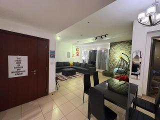 50 Shades of stay - 8