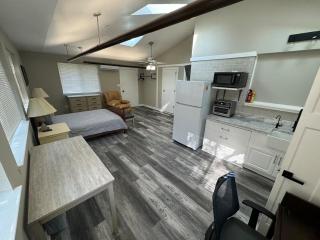 Cozy 1BR Near Beach Downtown Pensacola - - 4