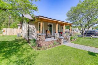 Walk to River and Trails Cozy Damascus Cottage! - 9