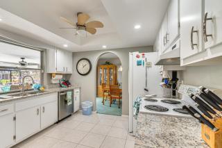 Walk to Park and Marina Waterfront Cape Coral Home! - Cape Coral - 5