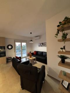 Mediterraneo Suites with Pool & Sea View Escape - Nea Kalikratia - 9