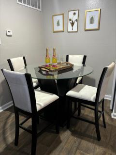 Fun one bedroom apartment - Houston - 7