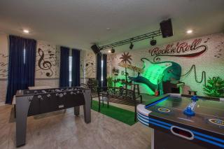 Storey Lake 8 Bed Lake Front Pool Spa - 1684Str - 4