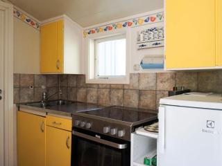 5 person holiday home in FJÄLLBACKA - 1