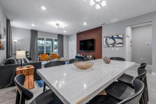 Brand New - 7 Bedrooms With Stairs Lift Chair - Orlando - 9