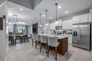 Brand New - 7 Bedrooms With Stairs Lift Chair - Orlando - 7