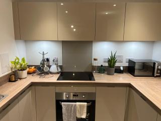 Cozy 1 Bedroom Apartment Retreat - 2