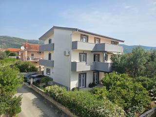 Apartmani Dianna - Kaštela - 0
