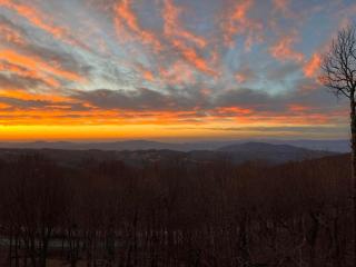 Sit Stay Play - Beech Mountain - 8