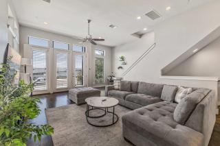 HTX Skyline-View Luxe Home Sleeps 8 Midtown - Houston - 8