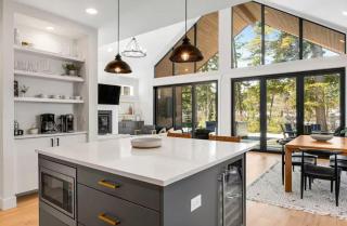 Modern Scandinavian Retreat by the Forest - Cle Elum - 5