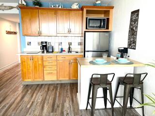 Urban Escape by the Sea - Hawaiian Inn Studio - Daytona Beach - 3