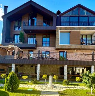 Escapes Boutique Hotel & Restaurant - Dilijan - 0