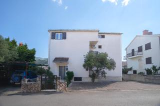 Apartments Dulcic - Stari Grad - 1