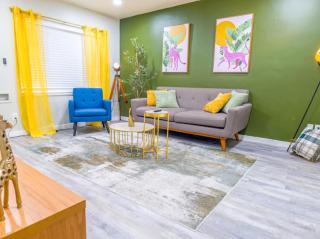 Urban Oasis Stylish Comfort in NorthPark South Park - San Diego - 0