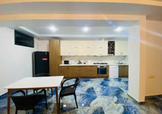 Vartanyan Guest Rooms - Kobuleti - 1