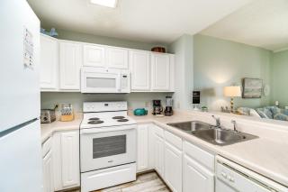 2 Mi to Beach Condo with Balcony in Gulf Shores! - Gulf Shores - 3