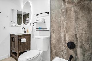 Elegant 1B1B Modern Stay - 8