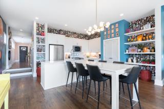 Nashville Ladies Lounge by Stay Local Nashville - 4