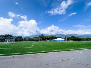 Cómodo estudio con AC en frente de una cancha - Santa Fe de Antioquia - 5