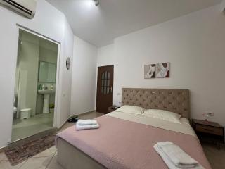 Cozy City Center Studio - Tirana - 7