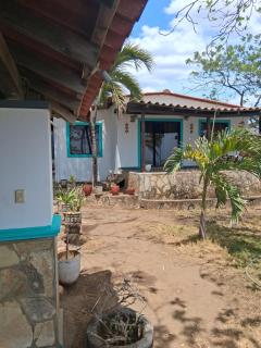 Chellies Surf-House - El Venado - 1