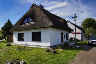 Ferienwohnung Lara - direkt am Bodden in Ralswiek - Ralswiek - 0