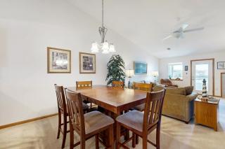 Lighthouse Cove Condo Resort: 418 - Wisconsin Dells - 4