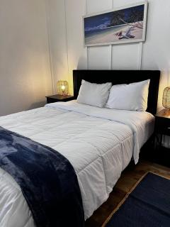 Bear Lake Private Suite -Sleeps 5 -Historic Paris - 1