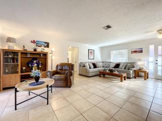 836 Cooper - Centrally Located Between 3rd Ave & Flagler Avenue - New Smyrna Beach - 7