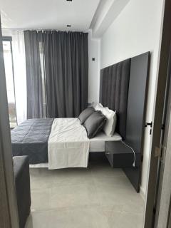 La villa MRG hôte - - 5