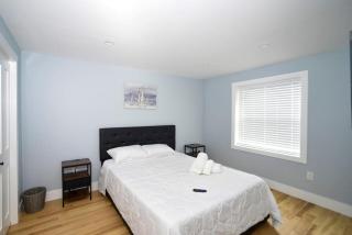Lake Access 4 Bed 3 Bath HOT TUB - Billerica - 1