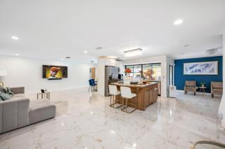 Sheraton Villa 3BR with Pool 10 Mins from Hard Rock Stadium - 8