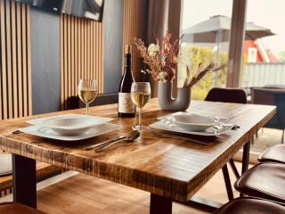 Design-FeWo Fleesensee, Wallbox, Sauna, Terrasse - 6