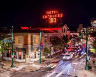 Spring Dream 2BR Apt with Parking in the Heart of DT - Tucson - 6