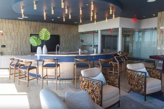 Luxurious 1BR, Pool, Gym, nr Blue Line - Revere - 6