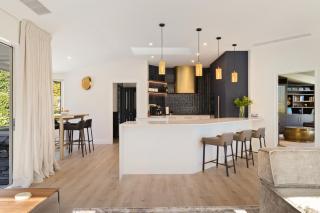 Baywaters Retreat by Sothebys Luxury Rental Homes - Closeburn - 5