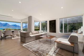 Baywaters Retreat by Sothebys Luxury Rental Homes - Closeburn - 1