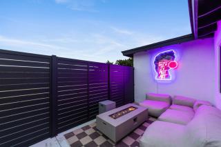 NEW 2BR, 1BA, Outdoor Fireplace, Patio Lounge, Western Vibes, Smart TVs, Ambient Lighting - San Diego - 9