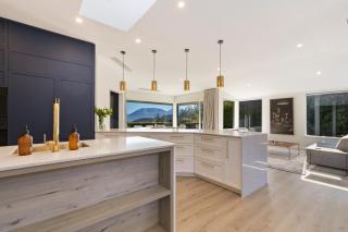 Baywaters Retreat by Sothebys Luxury Rental Homes - Closeburn - 4