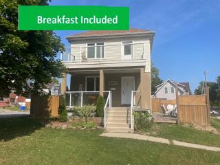 Peaceful Residence on Palmer Ave - Close to the Falls & Complimentary Breakfast Delivered Daily to the Rental - Niagara Falls - 9